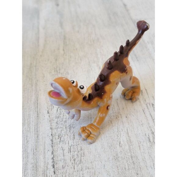 Tuojiangosaurus pike orange brown dinosaur toy figure - Picture 1 of 7